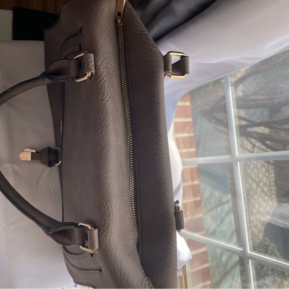 Medium Light Gray Shoulder Crossbody Bag Purse Unbranded Gold Hardware - Picture 5 of 11